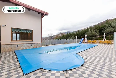 Villa in San Mango mit Pool und Whirlpool