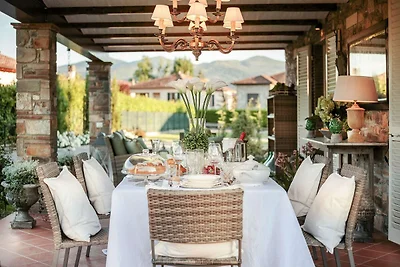 Villa a Lucca vicino Firenze e Pisa