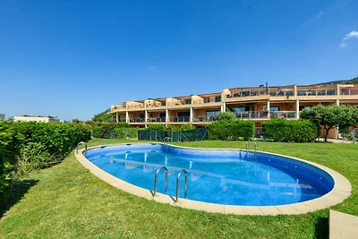 Wohnung in El Mas Isaac mit Pool