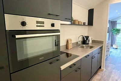 Chalet moderno a Beekbergen con terrazza