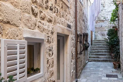 Old Town Apartments u nikše - Studio Apartmen...