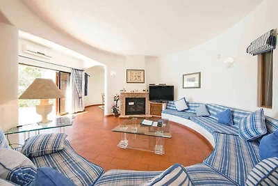 Modernes Ferienhaus in Quarteira mit...