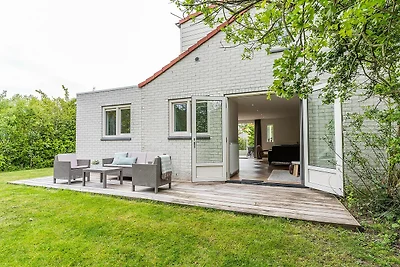 Schönes, modern möbliertes Ferienhaus