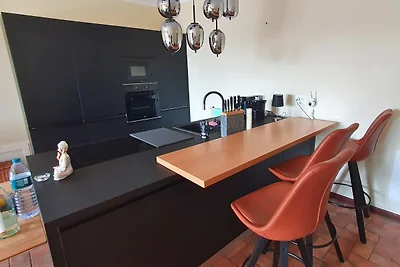 Appartement aan het zwembad in een Italiaanse...