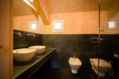 Charmantes Chalet mit Whirlpool im...