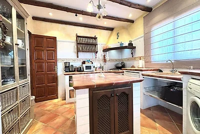 Villa in Nerja mit Pool und Garten