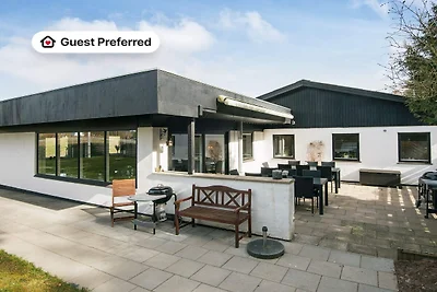 30 Personen Ferienhaus in Ebeltoft-By Traum