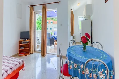 Apartments Ivo - One bedroom apartment with t...