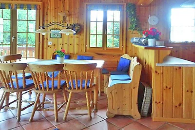 Komfortables Ferienhaus mit Kamin