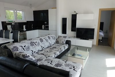 Ładny apartament z wspólnym basenem, tylko 50...