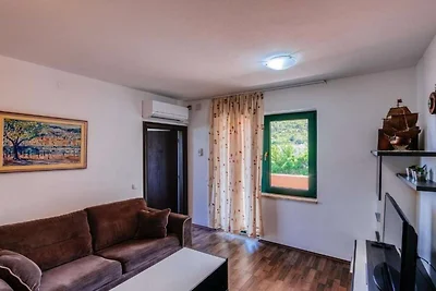 Holiday Home Villa Rokov - Five Bedroom Holid...