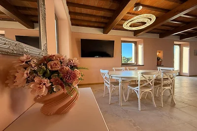 Großzügiges Apartment mit Infinity-Pool