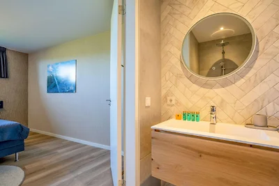 Moderne, luxuriöse und nachhaltige Naturvilla