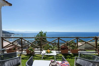Villa a Praiano con giardino vista mare