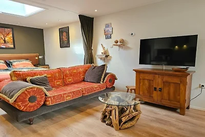 GR01 Studio "Huize Hout"