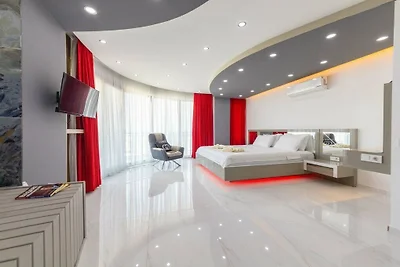 Villa a Kalkan con piscina