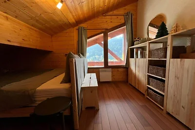 Ruim apartement met balkon in Franse Alpen