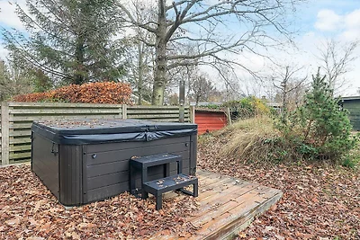 4 Sterne Ferienhaus in Hals