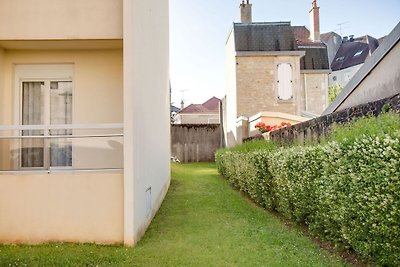 Attraktive Wohnung in Chaumont mit Balkon