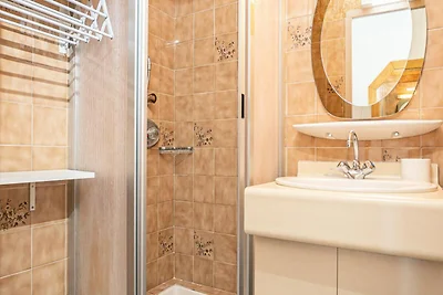 Charmante 2-Zimmer-Wohnung im Obergeschoss mi...