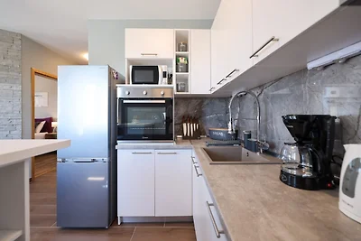 Einzimmerwohnung mit Whirlpool