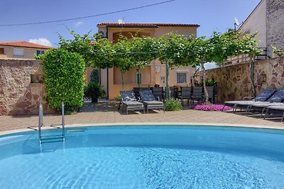 Spacious Holiday Home in Peroj with Private...