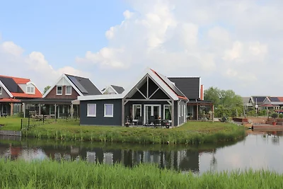 Schönes Ferienhaus in Ufernähe