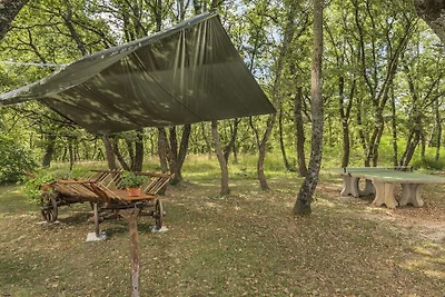 Ferienhaus in Tinjan mit Schwimmbecken