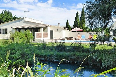 Casa vacanze su un piano con piscina