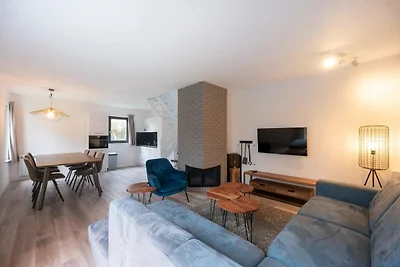 Geräumiges Ferienhaus im Ferienort Hambachtal