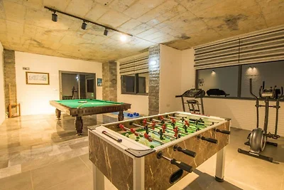 Villa in Kalkan mit Schwimmbecken