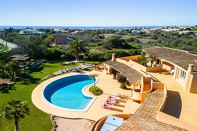 Villa ad Albufeira con terrazza