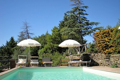 Bauernhaus in Cortona mit Swimmingpool