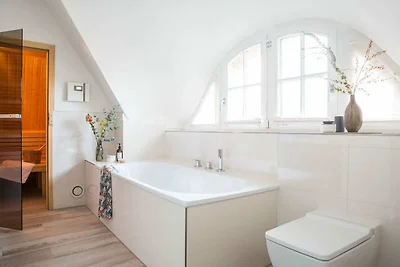 Reetdachhaus in Fuhlendorf mit Sauna nahe...