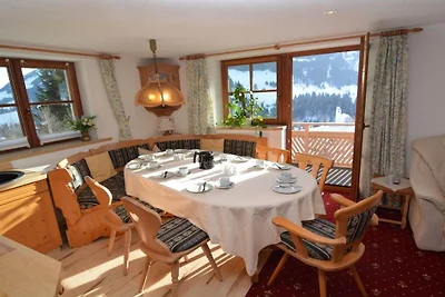 "Kanzelwand" im Gästehaus am Berg