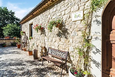 Vivace cottage a Bomba vicino al lago