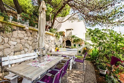 Erfrischende Wohnung in Omiš mit Balkon