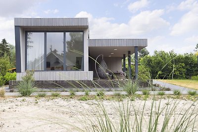 Modernes Haus mit schöner Terrasse, gelegen i...