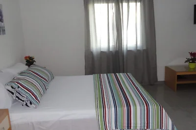 Paradise Apartments-Apartman with sea view an...
