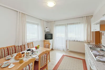 Mooi appartement met groot, zonnig balkon