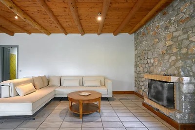 Villa - eingezäunt Rozare