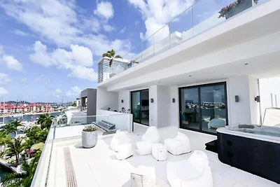 Appartamento a Cole Bay con jacuzzi privata