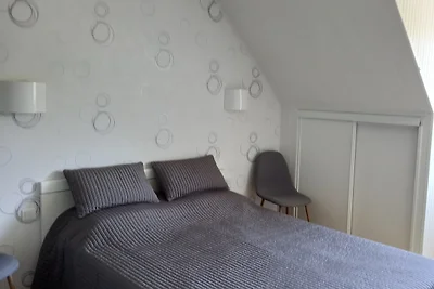 Schönes Ferienhaus in Epiniac mit Garten