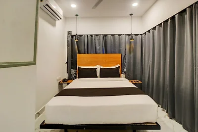 Townhouse Rcc Hotel Banjara Hills
