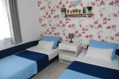 Apartments Dea & Paula - Classic Two Bedroom ...