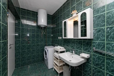 Villa Supetar Garden - Two Bedroom Apartment ...