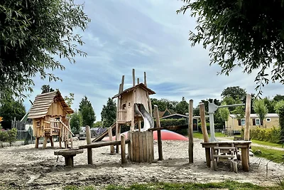 Ferienhaus mit umzäuntem Garten in Meeresnähe