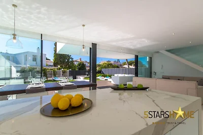Villa, 180m zum Sandstrand
