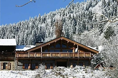 Chalet in La Côte-d'Arbroz mit Nordbad