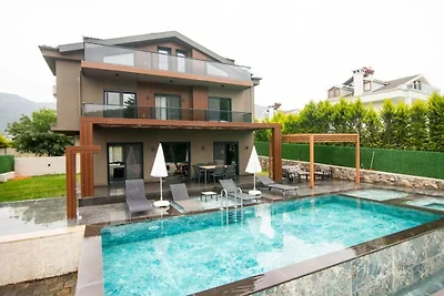 Villa in Fethiye met zwembad